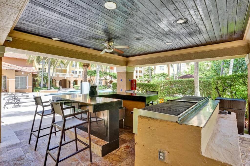 Appartement Renovated Cozy The Yacht Club At Aventura Parking Included *