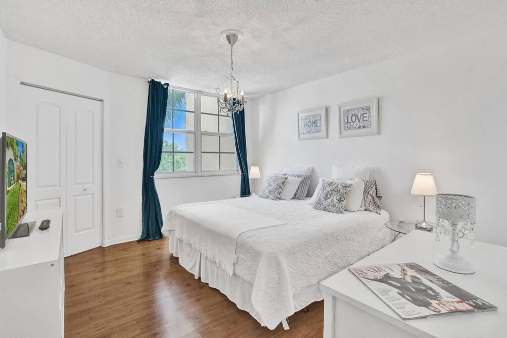 Appartement Renovated Cozy The Yacht Club At Aventura Parking Included